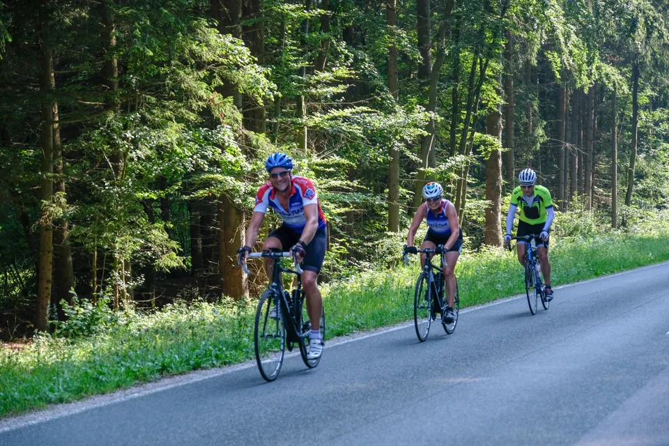 Em80 Road Cycling 3469429 (1)